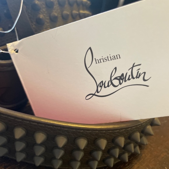 Christian Louboutin - Picture 9 of 13